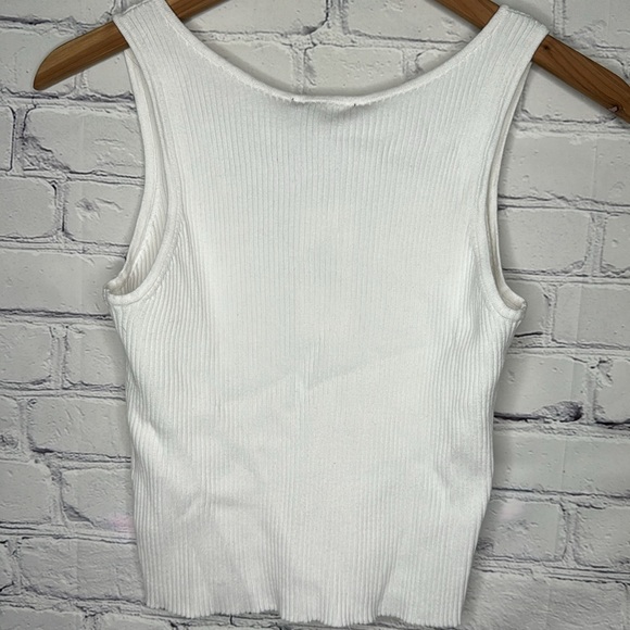 DKNY Ribbed Cropped Tank Top - Picture 7 of 7